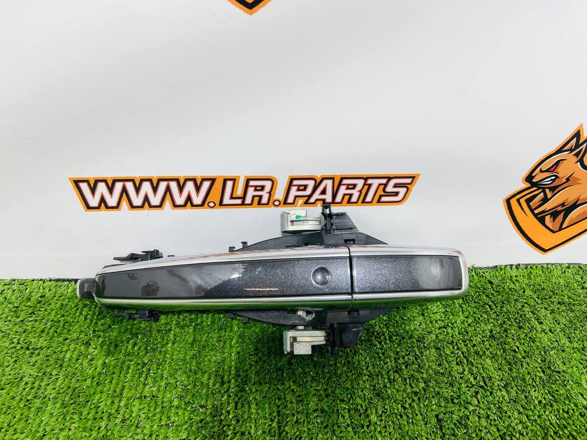 LR025540KIT Klamka zewnętrzna przednia lewa Range Rover L405 (2013-2021) Używana